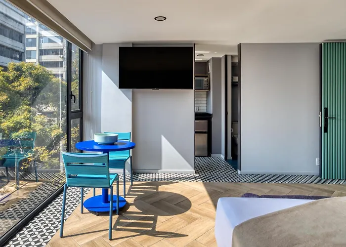 Uliv Condesa Aparthotel 4*